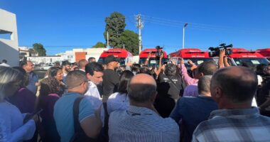 Artigo: Léo Prates compõe comitiva de Jerônimo Rodrigues em Vitória da Conquista