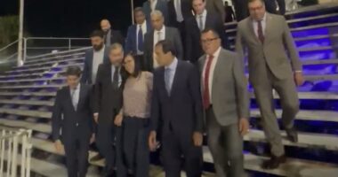 Artigo: Vice-prefeita quebra o silêncio após foto polêmica na saída da prefeitura