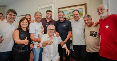 Artigo: Deputado do UB se divide no Carnaval e vai a encontros com Neto e Jerônimo