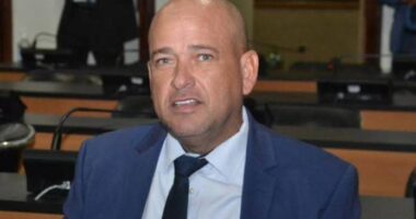 Artigo: Deputado quebra o silêncio após prisão de assessor; entenda