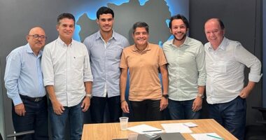 Artigo: Após apoiar Neto, prefeito baiano quer voltar ao grupo de Jerônimo; entenda