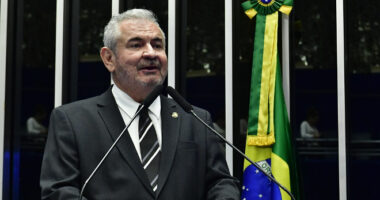 Artigo: Jornal já crava saída de Coronel da chapa governista em 2026