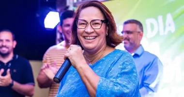 Artigo: Prefeitura firma contrato com empresa de buffet e locação de carros; entenda