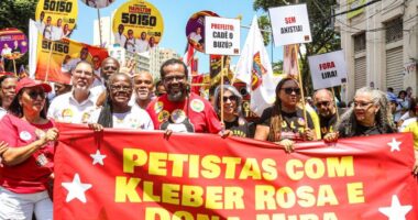 Artigo: Kleber Rosa ‘adota’ Lula e promete trazer presidente para campanha