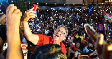 Artigo: Caetano reúne mais de 10 mil pessoas nos PHOCs em meio de semana