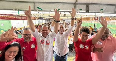 Artigo: Ao lado de Geraldo e Fabya Reis, Marcelo Carvalho faz plenária geral da campanha para vereador