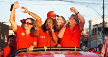 Artigo: Um dia após eleição, Caetano faz mega carreata e afirma que também ganhará no 2º turno