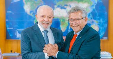 Artigo: Caetano tem reunião com Lula sobre ações conjuntas para Camaçari