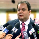 Artigo: Em sabatina, Elmar Nascimento diz que votou contra cassação de Ramagem e Eduardo Bolsonaro