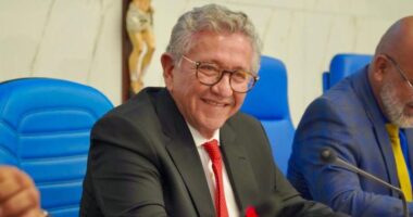 Artigo: Luiz Caetano é empossado para quarto mandato como prefeito de Camaçari