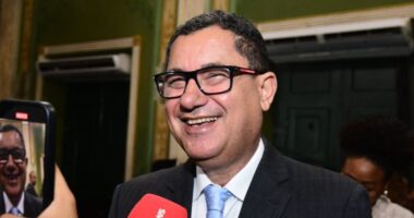 Artigo: Hélio Ferreira assume Ouvidoria Geral da Câmara de Salvador e promete diálogo com a população