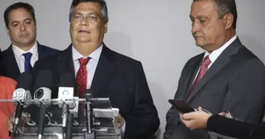 Artigo: Rui Costa reclama de Flavio Dino após bloqueio de emendas, diz site; ministro nega