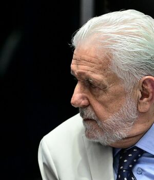 Artigo: “Se Salvador anda é por conta do governo estadual”, diz Wagner sobre mobilidade urbana