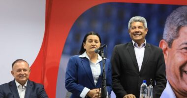 Artigo: Jerônimo exonera Jusmari Oliveira da Sedur