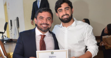 Artigo: Prefeito de Itanagra nomeia filho como líder do Avante em Mata de São João