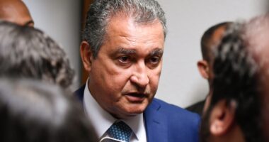 Artigo: Rui Costa reage e defende governo após crítica de Temer a Lula