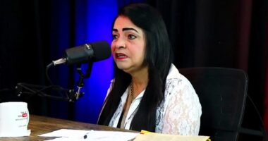 Artigo: Moema se defende e manda recado para Débora Regis: “me esqueça”