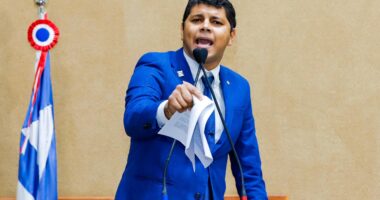 Artigo: Diego Castro assume presidência da Comissão de Direitos Humanos e Segurança Pública na AL-BA