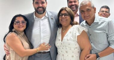 Artigo: Aliado de Elmar marca presença em reunião com secretário de Jerônimo