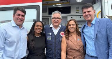Artigo: Em Brasília, João Filho consegue duas ambulâncias do SAMU para Itaberaba