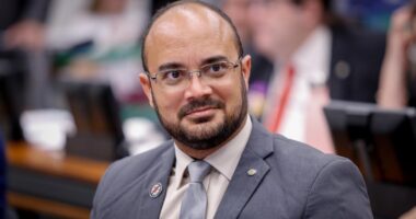 Artigo: Capitão Alden quer criminalizar concessão de empréstimo consignado sem autorização expressa