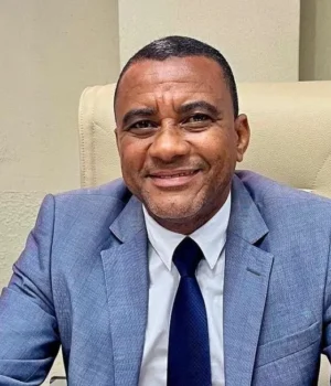 Artigo: APLB cobra pagamento de gratificações e critica atraso da Prefeitura de Simões Filho