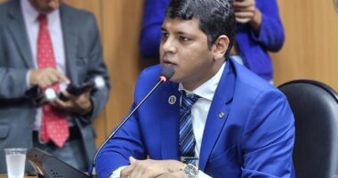 Artigo: Diego Castro critica baixo reajuste para agentes de segurança da PM-BA