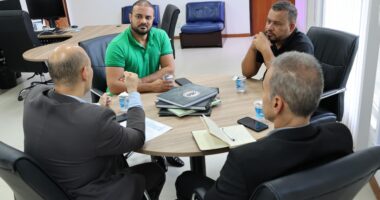 Artigo: Capitão Alden visita DPT e reforça compromisso com a categoria