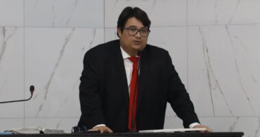 Artigo: Tagner comemora inauguração da BYD e relembra saída da Ford: “Elinaldo nem se movimentou”