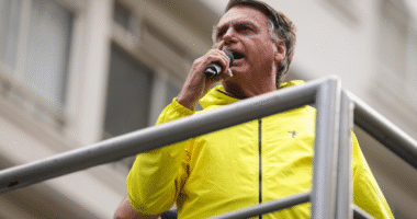 Artigo: PGR nega pedido para que PF monitore Bolsonaro dentro de casa