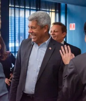 Artigo: Aprovação do governo Jerônimo chega a 59%, diz Genial/Quaest