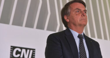 Artigo: Condenado, Bolsonaro recebe pressão para indicar candidato para 2026