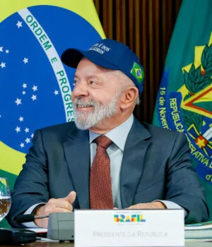 Artigo: Confiante, Lula manda recado e diz que oposição terá dificuldade contra ele em 2026