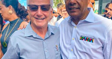 Artigo: Prefeito que fez campanha para ACM Neto posta foto abraçado com Jerônimo