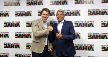 Artigo: Perto de aliança, Zé Cocá evita ACM Neto e convida Jerônimo para aniversário de Jequié