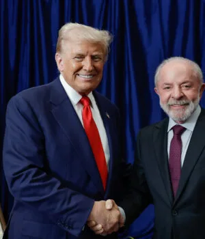 Artigo: Trump elogia reunião e manda mensagem de aniversário para Lula