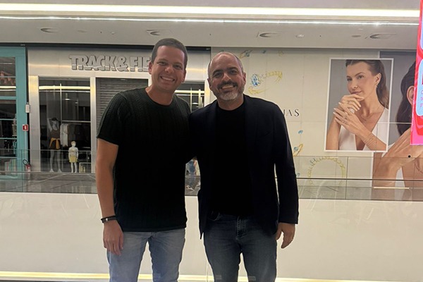 Tito Coelho, porta-voz da Rede em Lauro de Freitas, e Marcelo carvalho, porta-voz estadual da Rede.