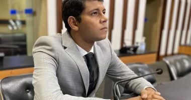 Artigo: Diego Castro propõe inclusão da Bíblia como conteúdo obrigatório nas escolas estaduais da Bahia