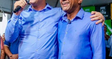 Artigo: Prefeito Del evita reunião com presidente da Câmara de Simões Filho