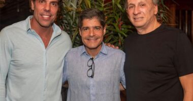 Artigo: ACM Neto vai a Trancoso para inauguração de condomínio de luxo