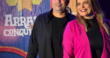 Artigo: Prefeita de Vitória da Conquista “arranja” cargos para familiares e mira sucessão em 2028