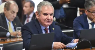 Artigo: Dois partidos da base de ACM Neto vetam a entrada de Ângelo Coronel