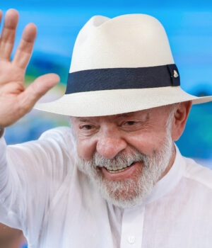 Artigo: Lula fica à frente, mas tem empate técnico no segundo turno contra Flávio, diz pesquisa