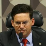 Artigo: João Roma diz que ainda acredita em aliança entre Neto e Flávio Bolsonaro