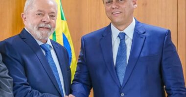 Artigo: Para vencer Tarcísio, Lula e Haddad conversam sobre nome do PT para São Paulo