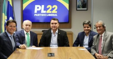 Artigo: ACM Neto surpreende, se reúne com Flávio em Brasília e deve fechar apoio ao Bolsonarismo