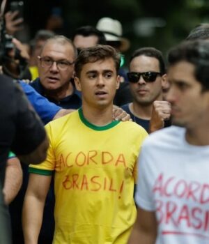 Artigo: Nikolas Ferreira tenta tirar Zema da disputa presidencial para fortalecer candidatura de Flávio Bolsonaro