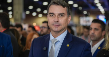 Artigo: CNN Brasil: aliados temem que “nova Zambelli” possa prejudicar campanha de Flávio Bolsonaro