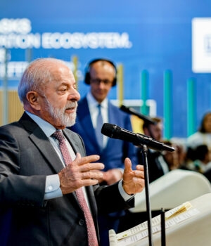 Artigo: Na Alemanha, Lula diz que Brasil não aceita mais ser visto como “um país pobre”