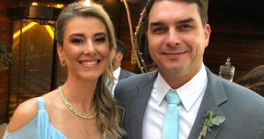 Artigo: Em vídeo, esposa diz que “reeducou” Flávio e que senador é um “Bolsonaro moderado”